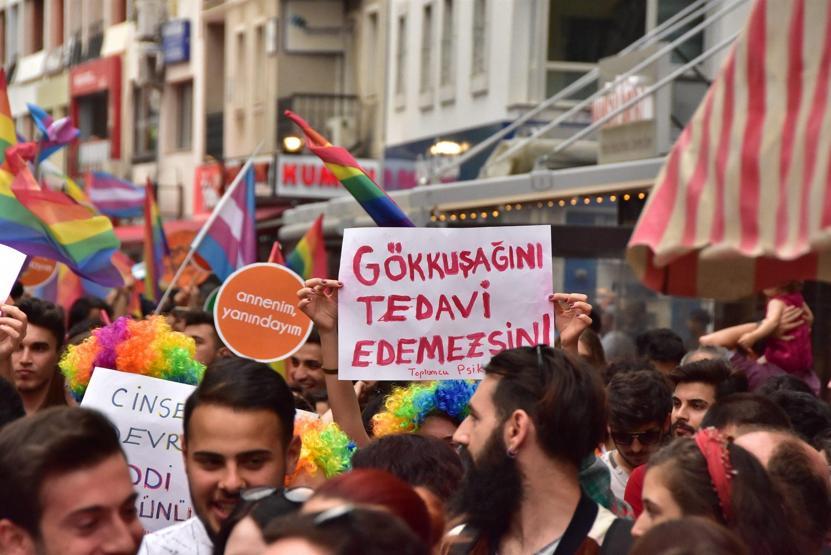 LGBT İzmirde beşinci kez yürüdü