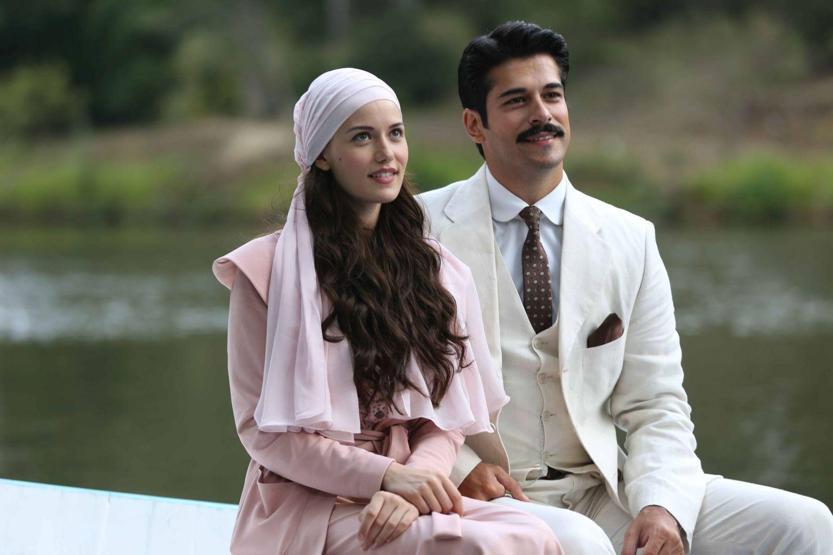 Burak Özçivit ile Fahriye Evcen nerede evlenecek