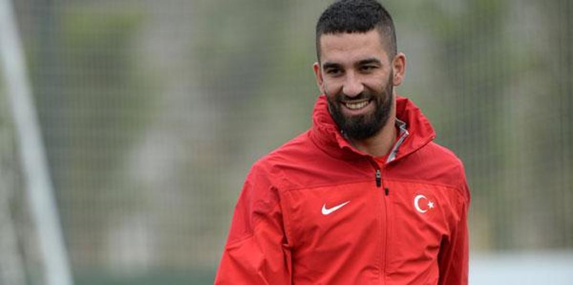 Son dakika: Arda Turan milli takım kampından gönderildi