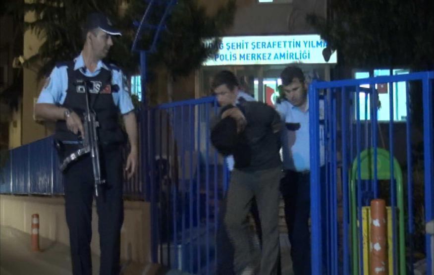 Bursada polise ateş açıldı