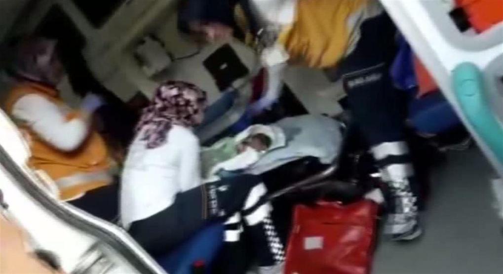 Ankarada yeni doğan bebeği apartman boşluğuna attılar