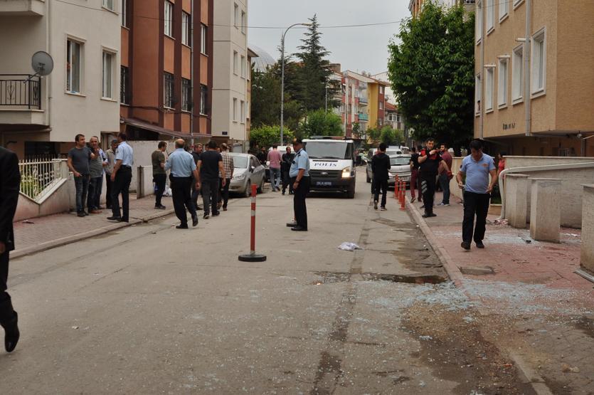 Üniversiteli kızı evinde rehin alıp dehşet saçtı