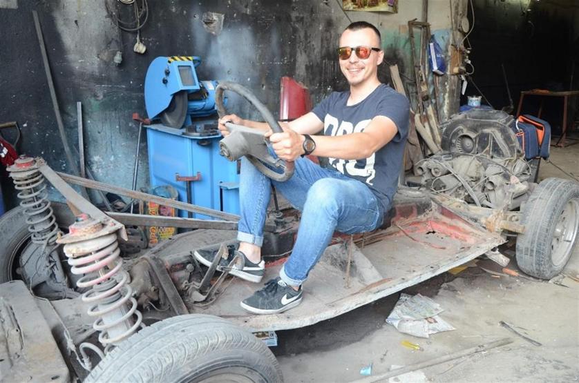 Vosvos onun için tutkunun da ötesinde: Her birinin adı var
