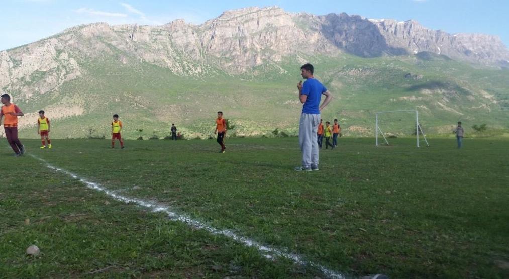 Siirt dağları arasında Şampiyonlar Ligi müziği