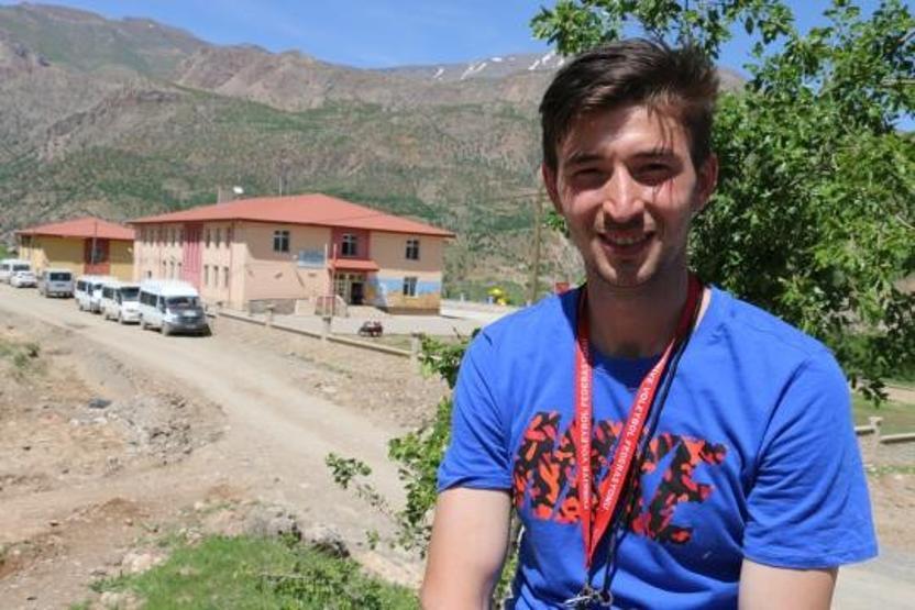 Siirt dağları arasında Şampiyonlar Ligi müziği
