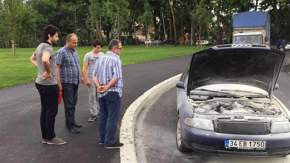 Otomobil birden alev alınca...