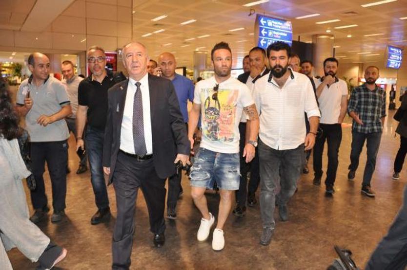 Mathieu Valbuena: Şampiyon olmak istiyoruz