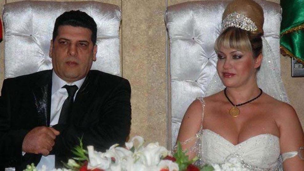 Yeliz Yeşilmenin eşinden büyük tepki Senin babanım anana sor