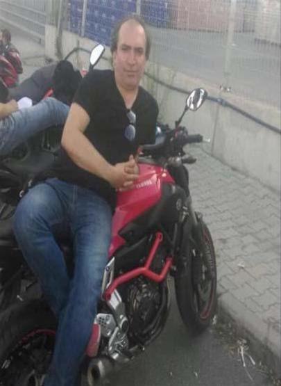 Motosikletiyle bariyerlere çarparak öldü