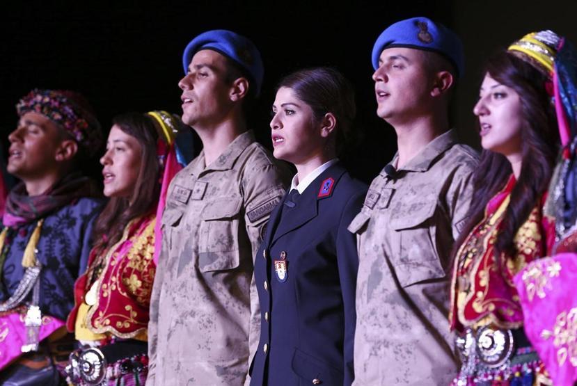 Jandarma 178. kuruluş yılını yeni üniformasıyla kutladı
