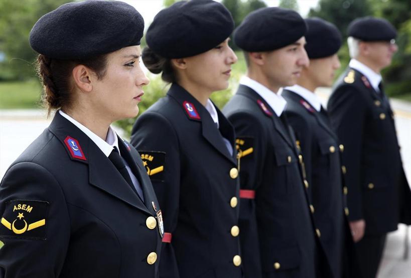 Jandarma 178. kuruluş yılını yeni üniformasıyla kutladı