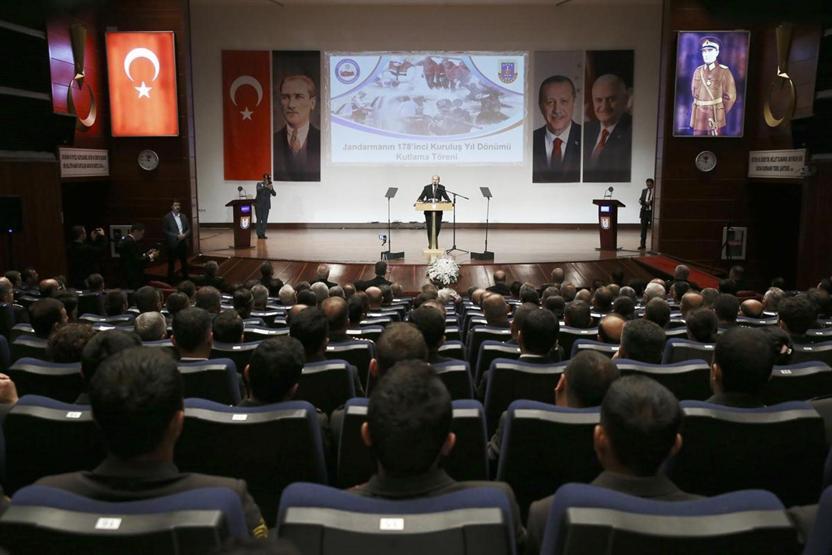 Jandarma 178. kuruluş yılını yeni üniformasıyla kutladı