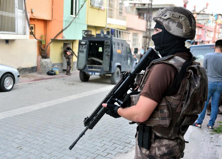 Adanada PKK operasyonu: 14 gözaltı