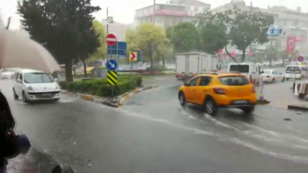 İstanbulda yağmur sürprizi