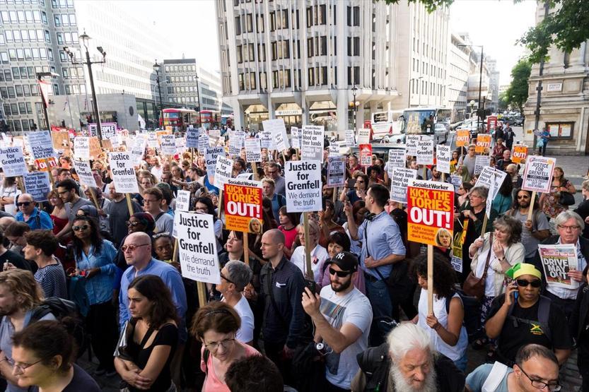 İngilterede Greenfeel protestosu
