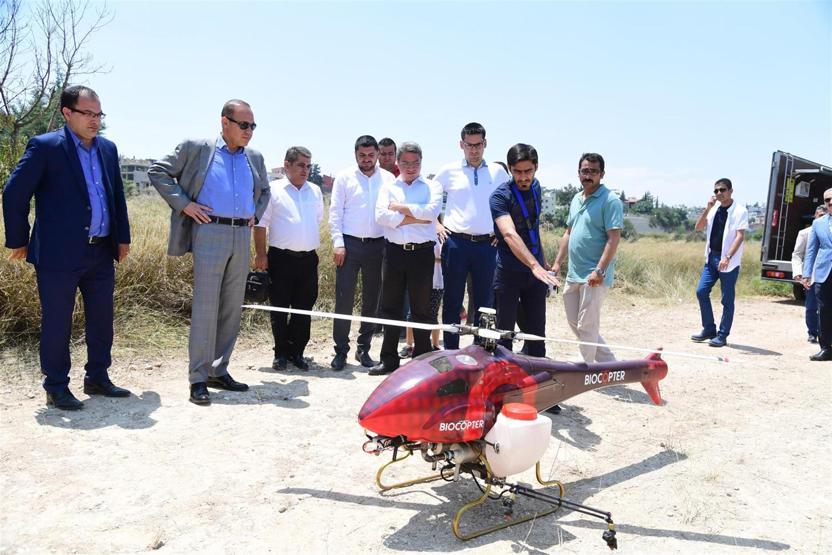Adanada dronela sinek ilaçlaması