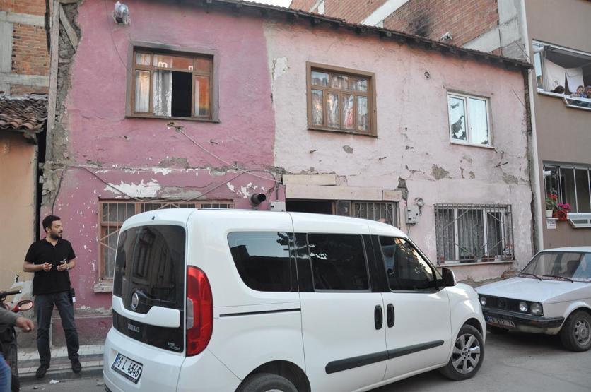 Suriyeli gençler birbirine girdi: 1 yaralı