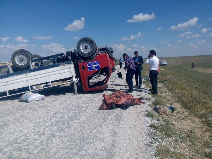 Tatilin ilk gecesindeki trafik kazalarında 4 kişi öldü 85 kişi yaralandı