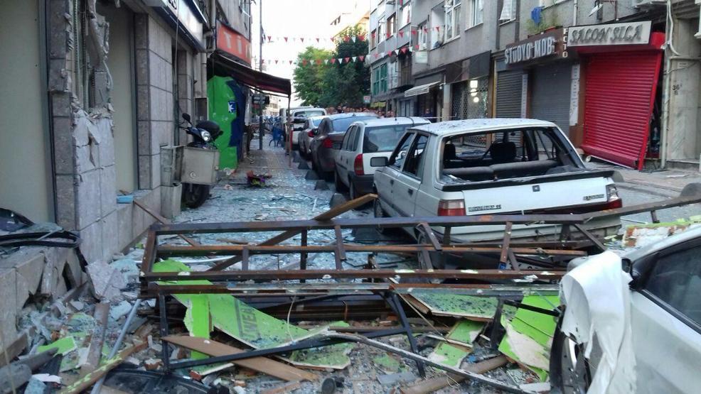 Son Dakika... Bakırköyde patlama ortalık savaş alanına döndü