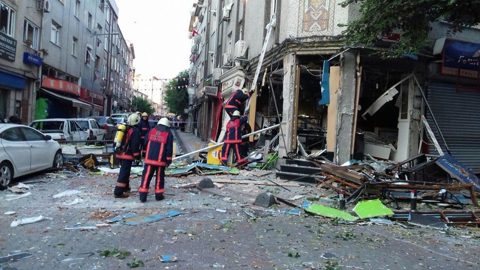 Son Dakika... Bakırköyde patlama ortalık savaş alanına döndü