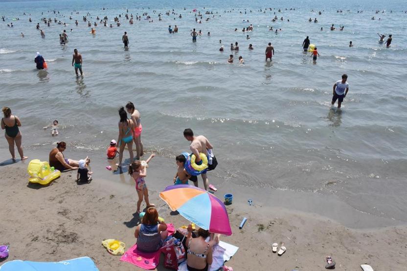 Güney Ege sahilleri bayramda dolup taşıyor