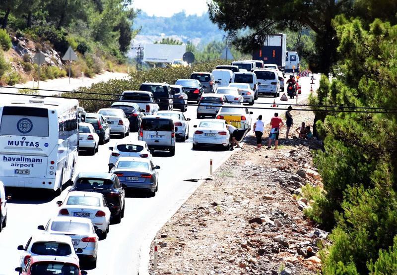 Bodruma 3 günde 220 bin araç giriş yaptı