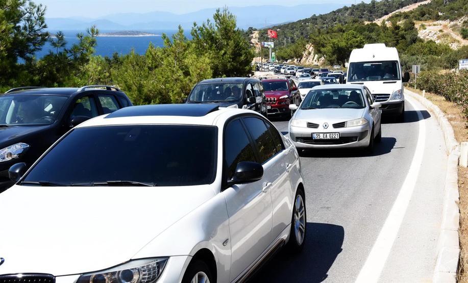 Bodruma 3 günde 220 bin araç giriş yaptı