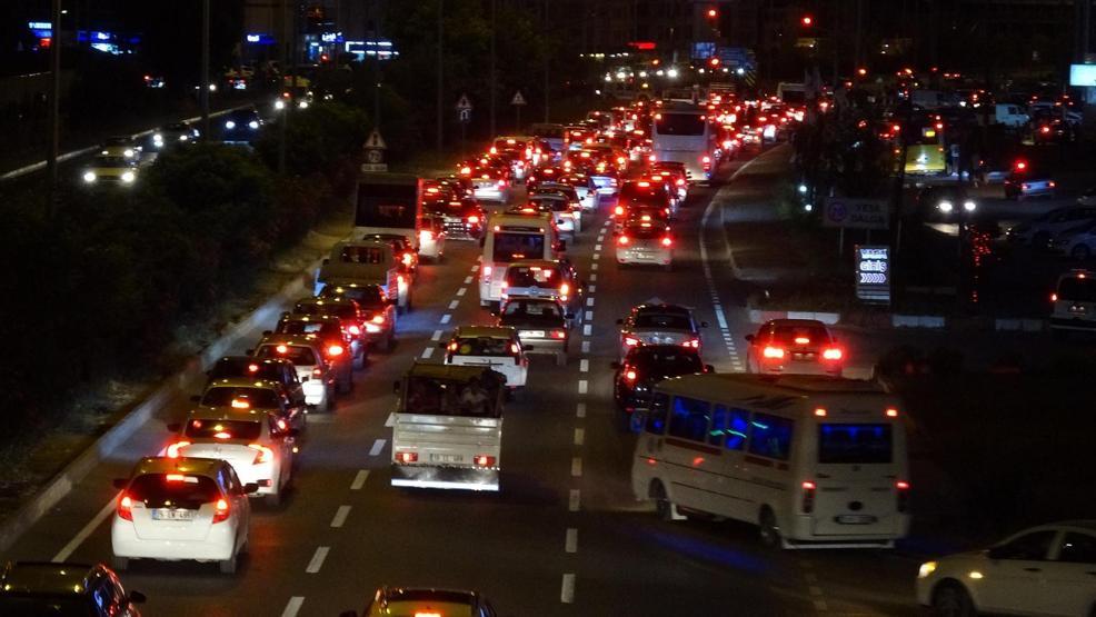 3 kilometre yol 45 dakika sürdü