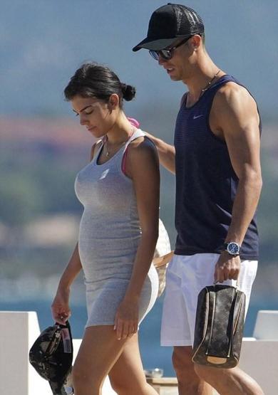 Cristiano Ronaldonun kaç çocuğu var