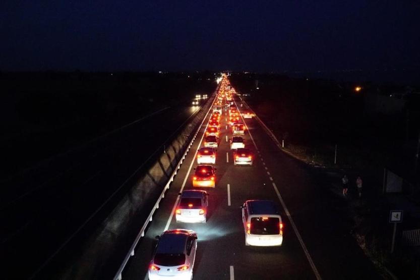 Tekirdağda 50 kilometrelik araç kuyruğu