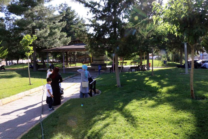 Sıcaklık o ilçede rekor kırdı: 60 derece