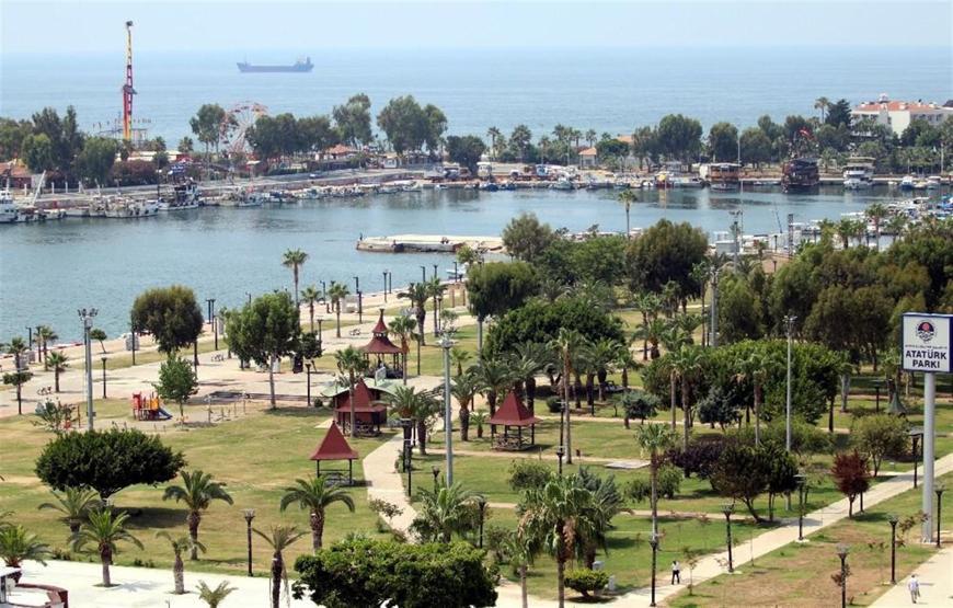 Mersin bugünlerde bir hayalet şehir