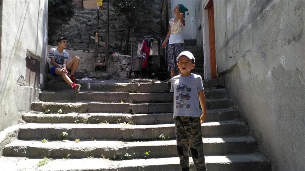 Şişlide bir mahalleyi pireler bastı