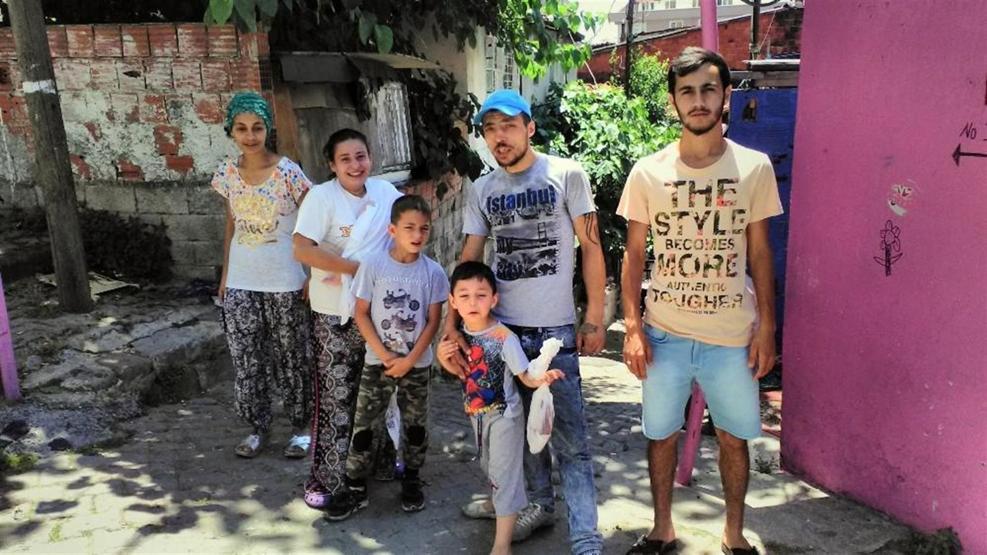 Şişlide bir mahalleyi pireler bastı
