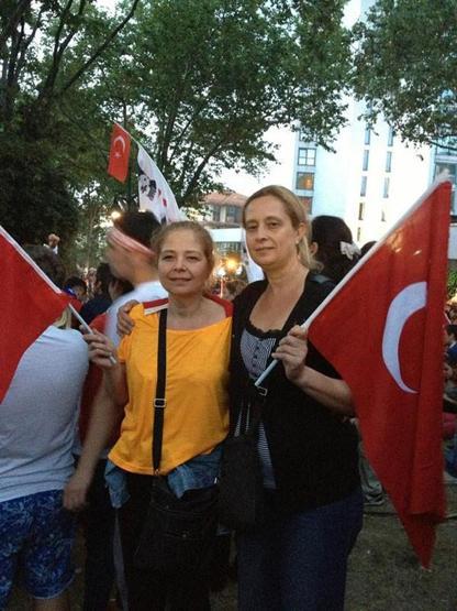 Saffet Sancaklı eşinin intiharından sonra ilk kez konuştu, evde şiddet var mıydı sorusunu yanıtladı