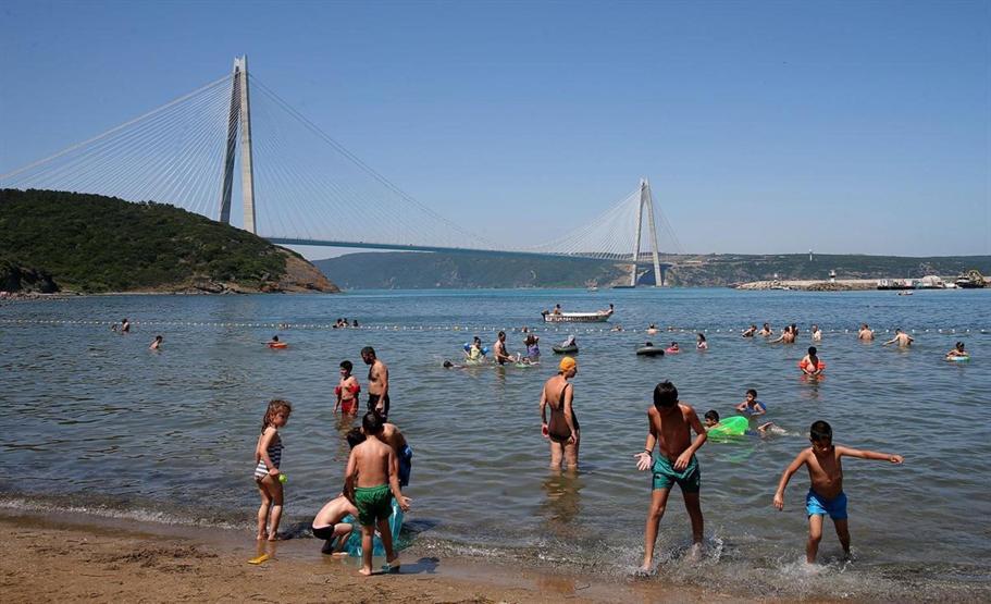 İstanbulda 106 yılın en yüksek sıcaklığı görüldü