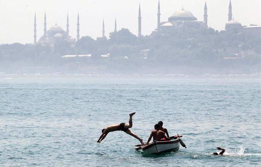 İstanbulda 106 yılın en yüksek sıcaklığı görüldü