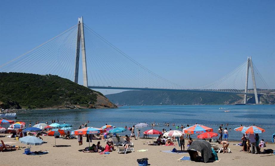 İstanbulda 106 yılın en yüksek sıcaklığı görüldü