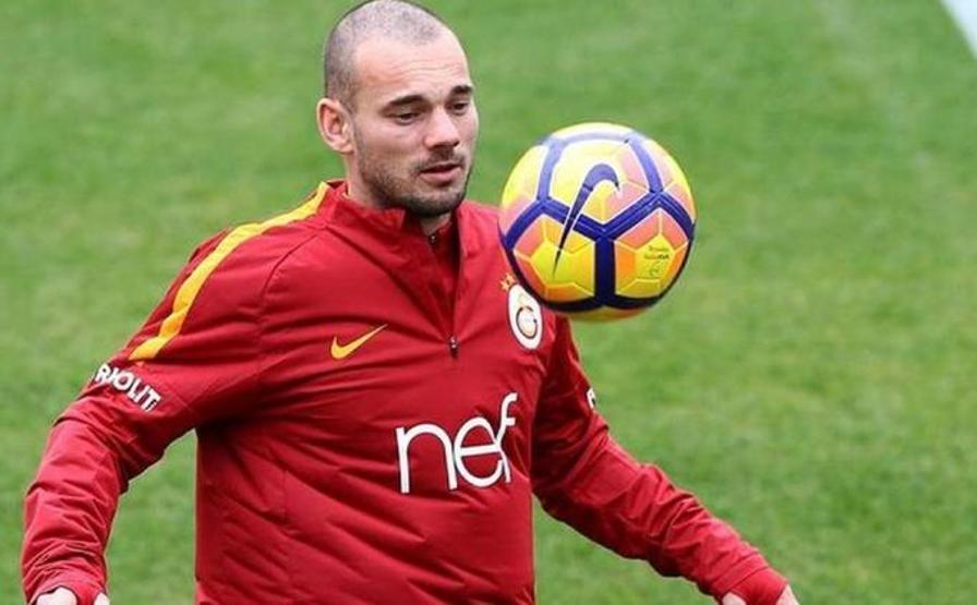 Wesley Sneijderin menajerinden transfer açıklaması