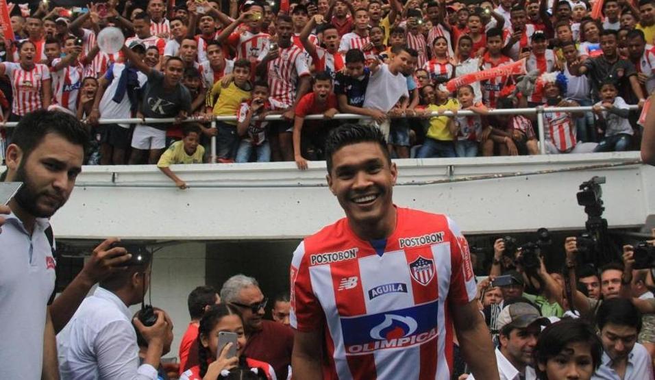 Teofilo Gutierrez stadyumda donla gezdi