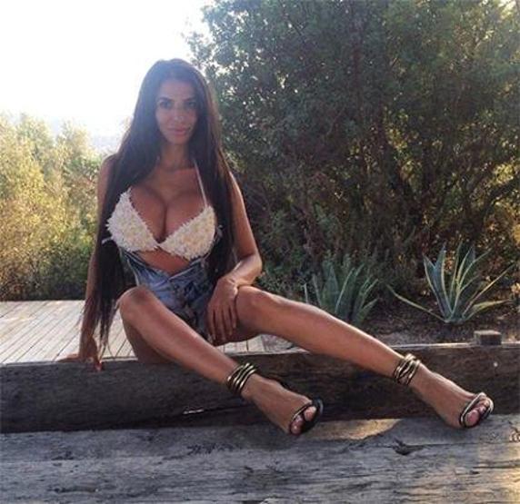 Türk Playboy kızı Meksikada gözaltına alındı Su ve yemek için yetkililere yalvardı