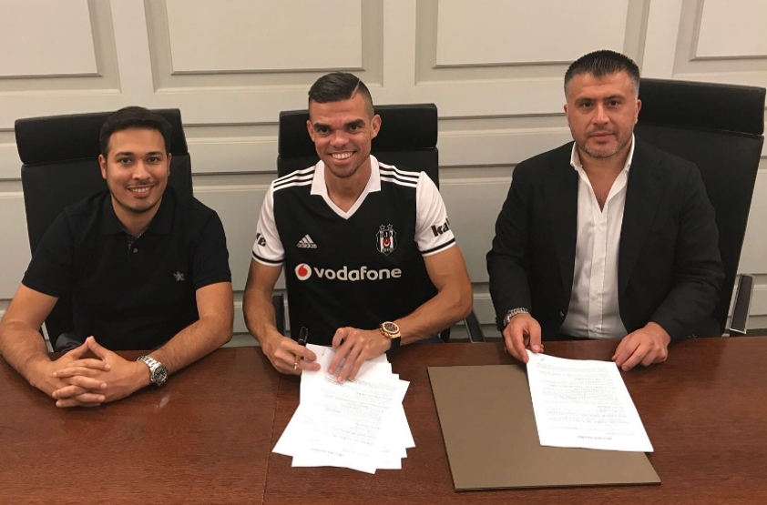 Beşiktaş ile anlaşan Pepe 2 yıldızlı forma giydi