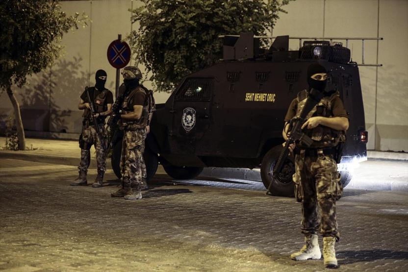 Akaryakıt istasyonunda silahlı çatışma