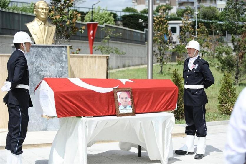 Gemlik adliyesinde şehit olan polis için tören