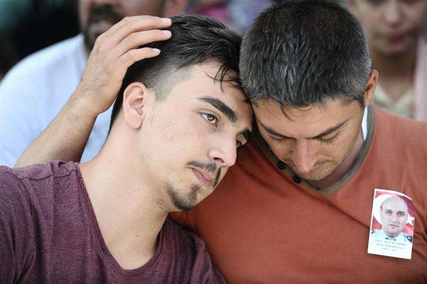 Gemlik adliyesinde şehit olan polis için tören