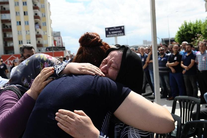 Gemlik adliyesinde şehit olan polis için tören