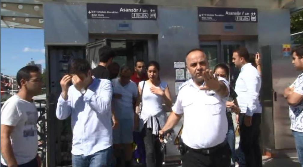 Taksim Metrosu asansöründe 6 kişi mahsur kaldı