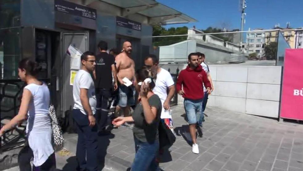 Taksim Metrosu asansöründe 6 kişi mahsur kaldı