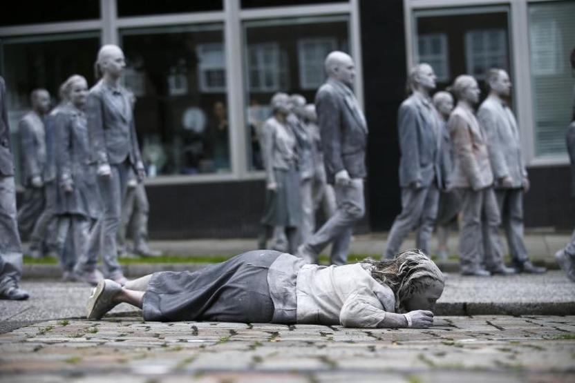 G20ye Walking Dead protestosu