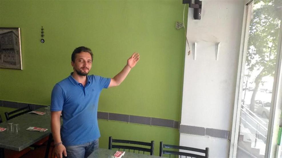 Telaşsız hırsız güvenlik kamerasında